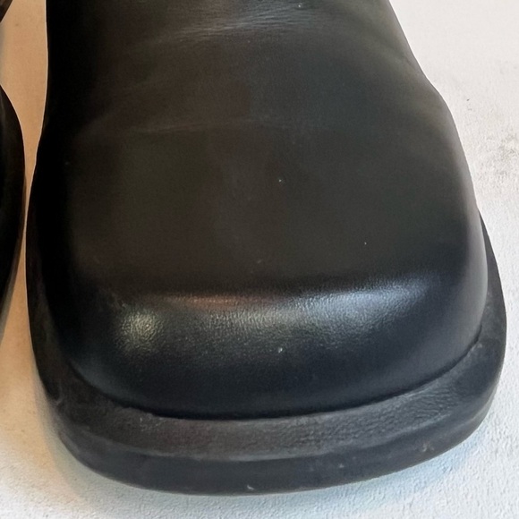 Clarks Women's Black Leather Chelsea Boots Sz 10 Block Heel 2.5" Square Toe - Picture 14 of 15